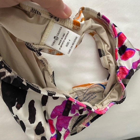 Karina Grinna swimsuit size 4 and D cup - Picture 2 of 3